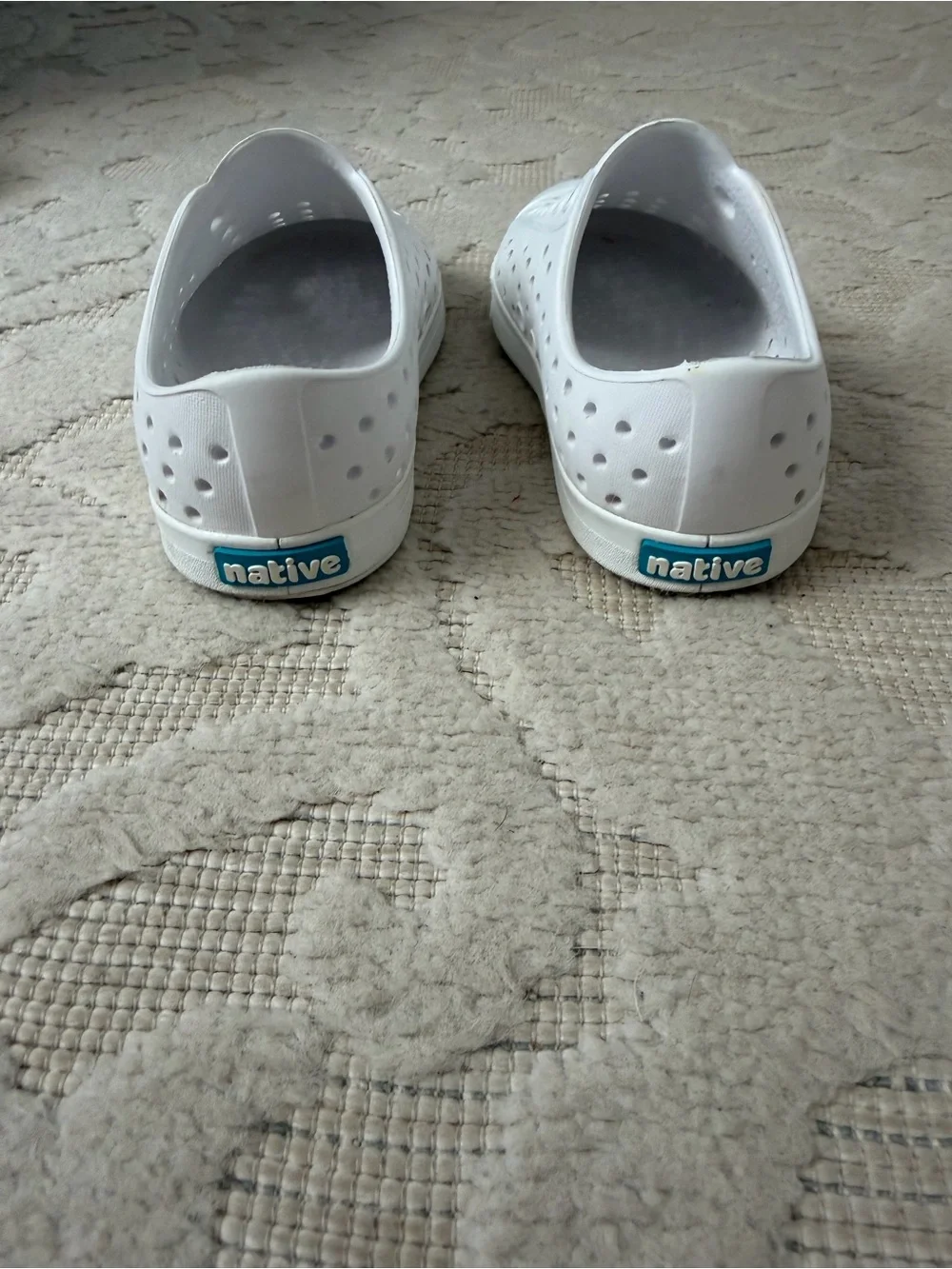 Native Kids Slip-On Water Shoes in White size 7 C7